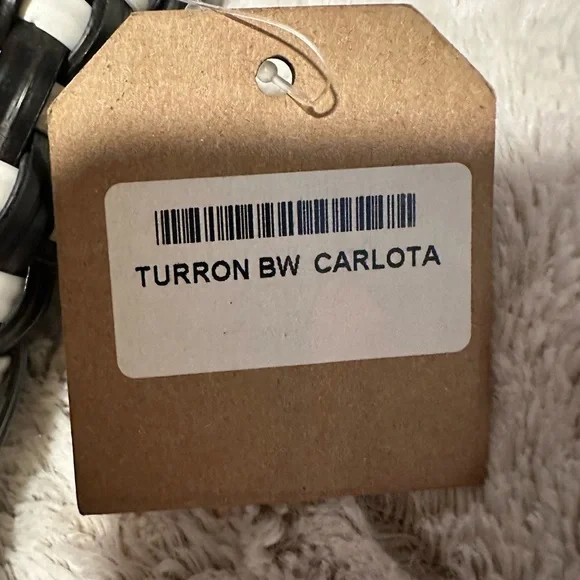 Maria Victoria Carlota Woven Wristlet Clutch - Picture 5 of 9